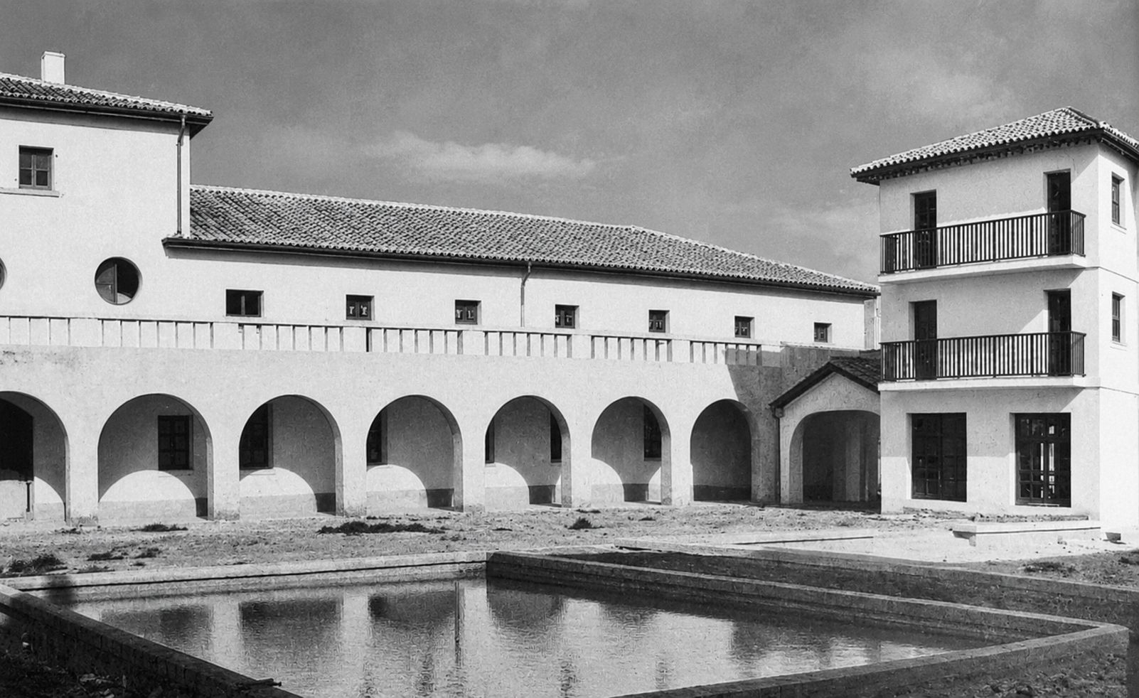 Antiguas piscinas de la Plaza de los Cabildos frente a la Casa del Pescador