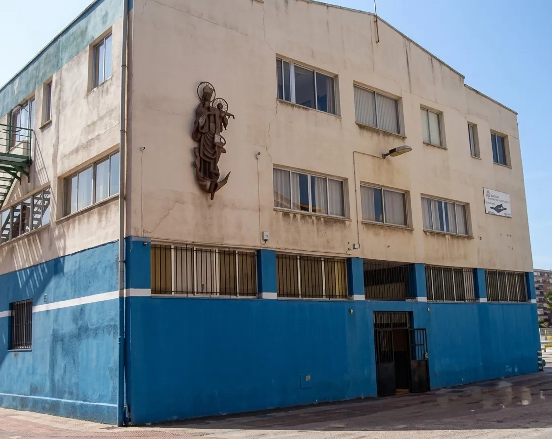 Colegio Miguel Bravo en el Barrio Pesquero